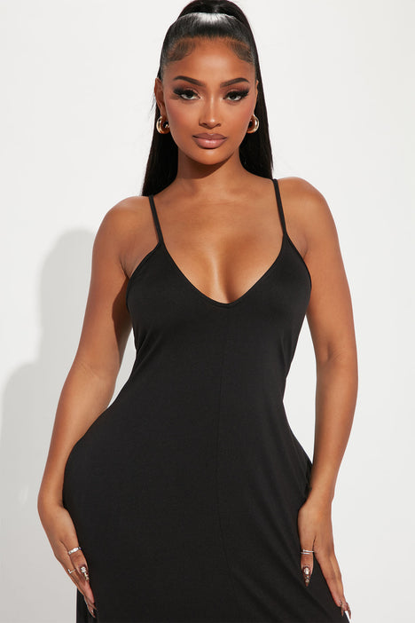 black simple dress